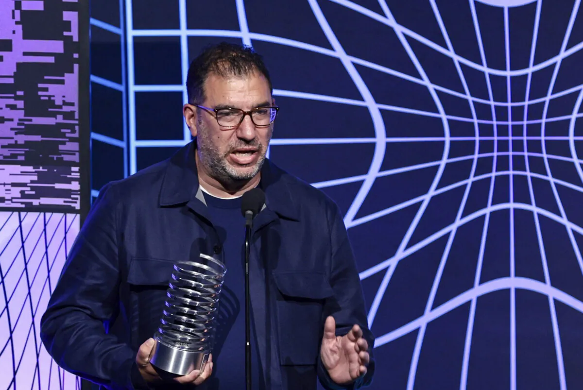 NEW YORK, NEW YORK - MAY 16: Andy Slavitt (L) attends the 26th Annual Webby Awards on May 16, 2022 in New York City. (Photo by Dimitrios Kambouris/Getty Images for The Webby Awards)