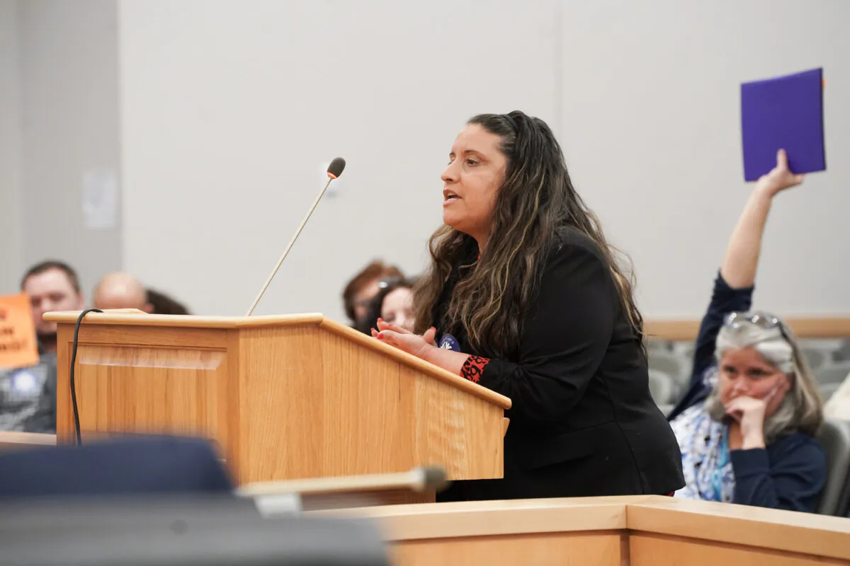 Social services department employee Elenita Dalton spoke for better wages and benefits during a county legislature meeting in Goshen, N.Y., on Feb. 1, 2024. (Cara Ding/The Epoch Times)