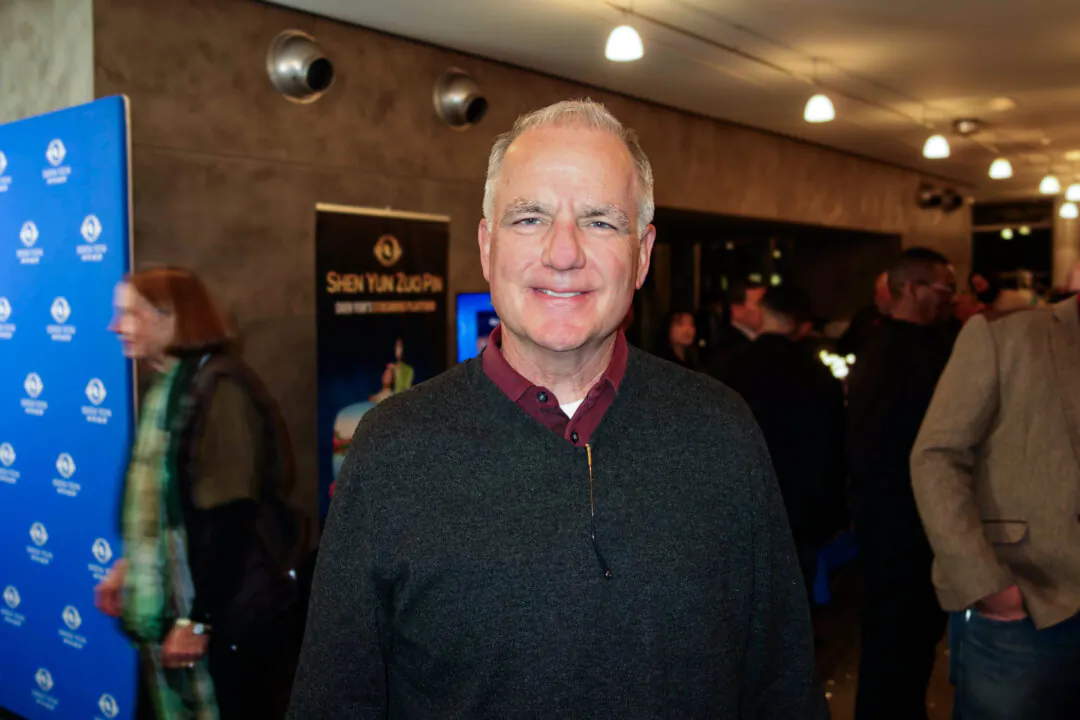 David Barton enjoyed Shen Yun's evening performance at Ikeda Theater at Mesa Arts Center on Feb. 7, 2024. (Lily Yu/The Epoch Times)