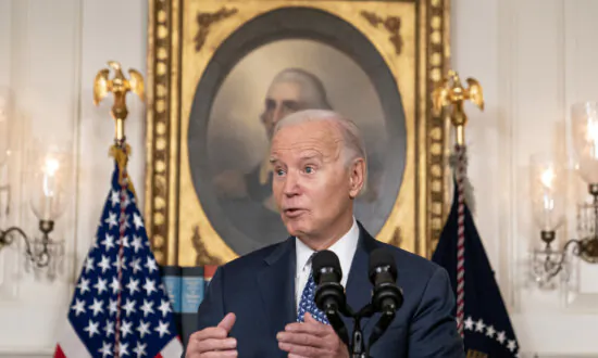 Democratic Party Seeks to Replace ‘Puppet’ Biden Over Mental Fitness: Ramaswamy