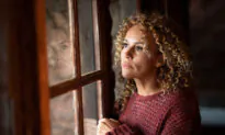 Study Finds Women Over 50 May Struggle More After Divorce