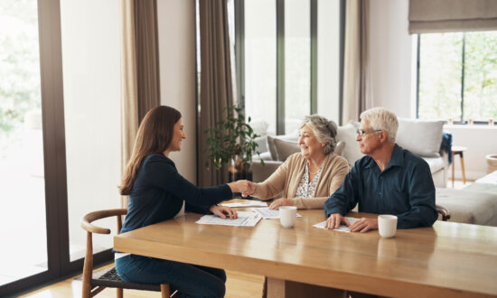 Hiring a Financial Advisor for Retirement: Is It Worth It?