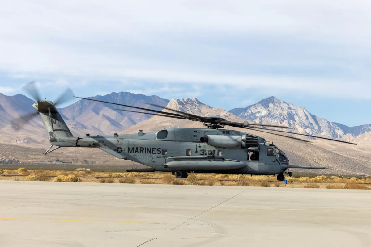 A CH-53E Super Stallion helicopter taxies at Inyokern Airfield, Calif., in 2023. (Lance Cpl. Jennifer Sanchez/US Marine Corps)