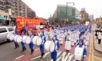 Falun Gong Practitioners Celebrate Lunar New Year in Flushing Parade