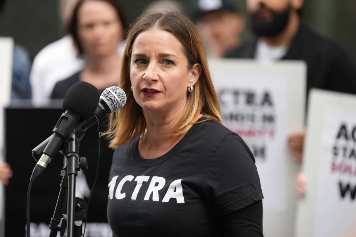Actor Eleanor Noble and National President of the Alliance of Canadian Cinema Television Radio Artists (ACTRA) speaks at a rally in Toronto, on Sept. 9, 2023. (The Canadian Press/Chris Young)