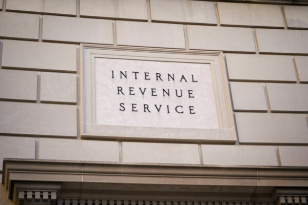 IRS Reminds October Filing Deadline