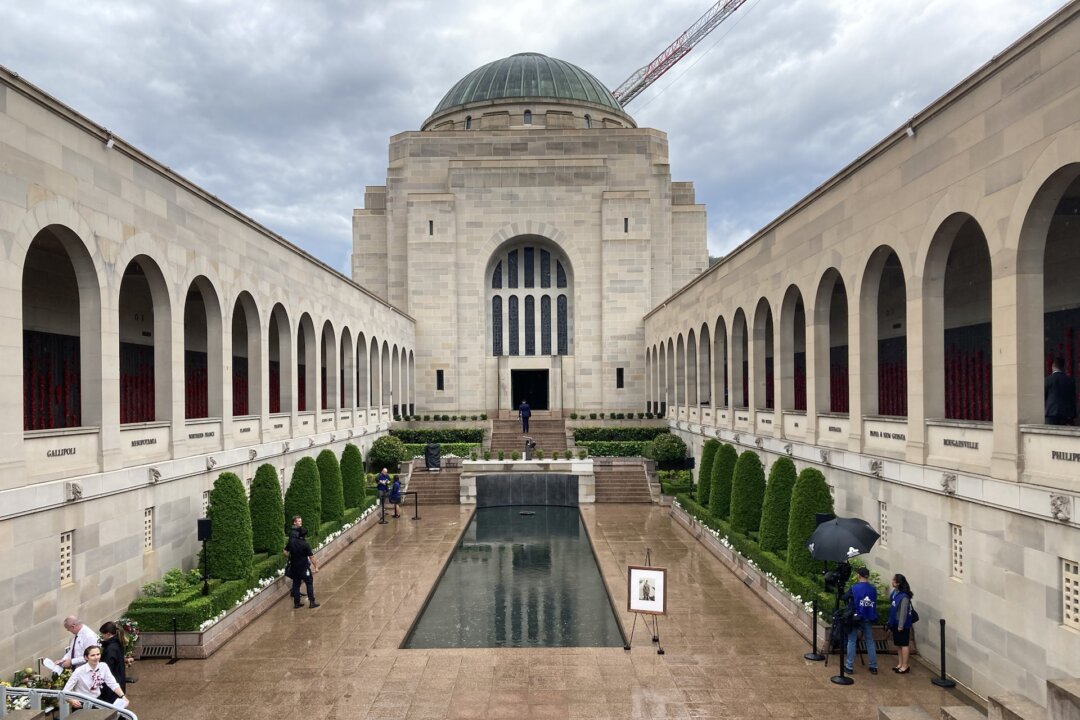 Urgent Meeting Sought Over $550 Million War Memorial Upgrade