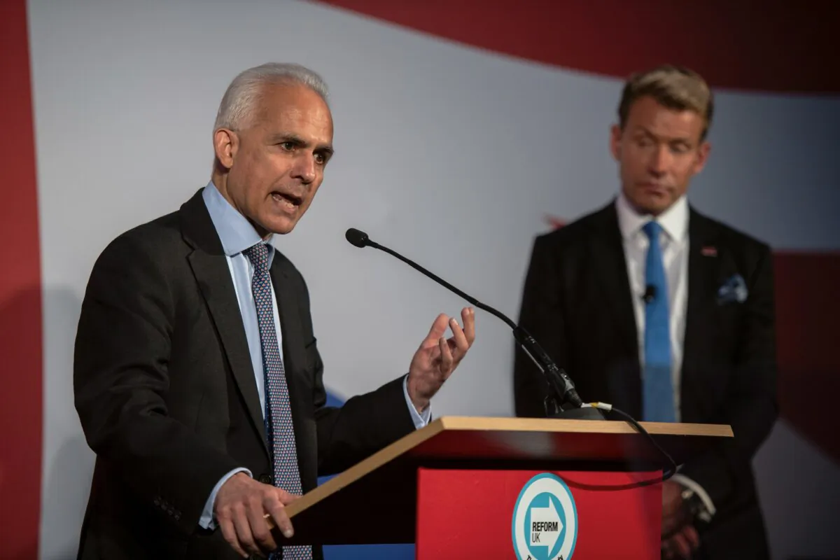 Reform UK member Ben Habib speaks at the Reform UK annual conference in London on Oct. 7, 2023. (Chris J Ratcliffe/Getty Images)