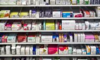 Most Decisions to Approve or Reject New Drugs Based on Poor Clinical Data, Study Suggests