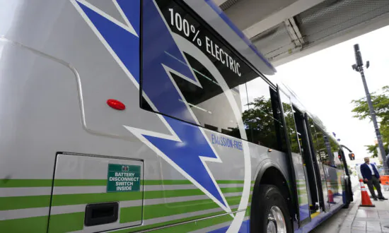Edmonton Seeks $82 Million in Damages Over EV Bus Failures Amid Manufacturer Proterra’s Bankruptcy