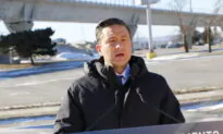 Poilievre Says Canadians Support Alberta Premier’s Child Transition Policies
