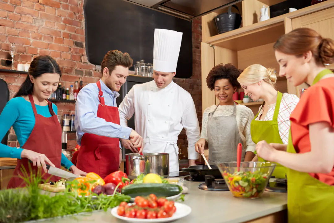Researchers looking at changes in the gut microbiome after cooking classes show how it can motivate consumers to keep making healthy choices in their diets. (Shutterstock)