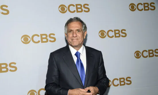 Former CBS Executive Les Moonves to Pay Los Angeles Ethics Fine for Interference in Police Probe