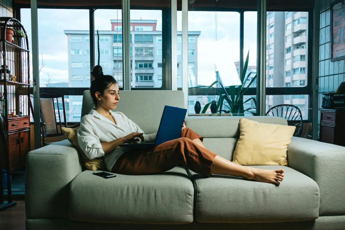 Relaxed or formal? Everyone has their own work-from-home style. (Ave Calvar/Unsplash)