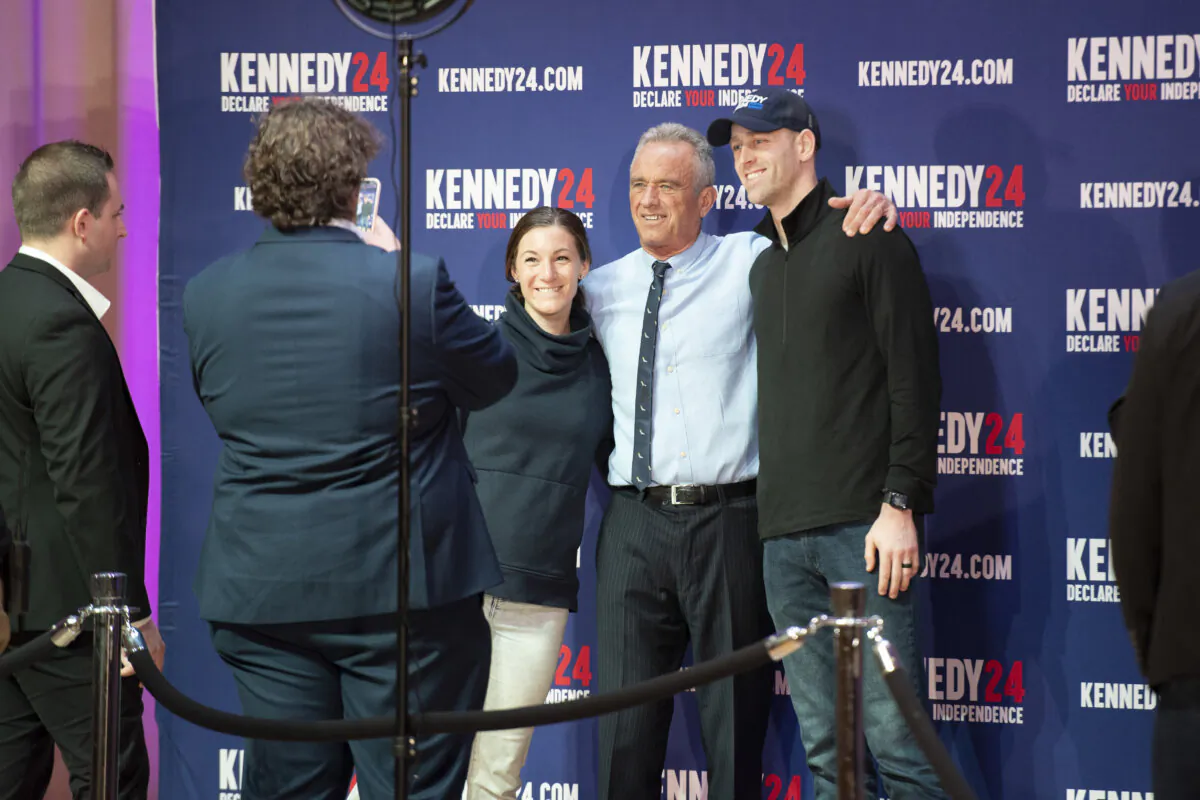 Robert F. Kennedy Jr. holds a voter rally in Grand Rapids, Mich., on Feb. 10, 2024. (Mitch Ranger/The Epoch Times)