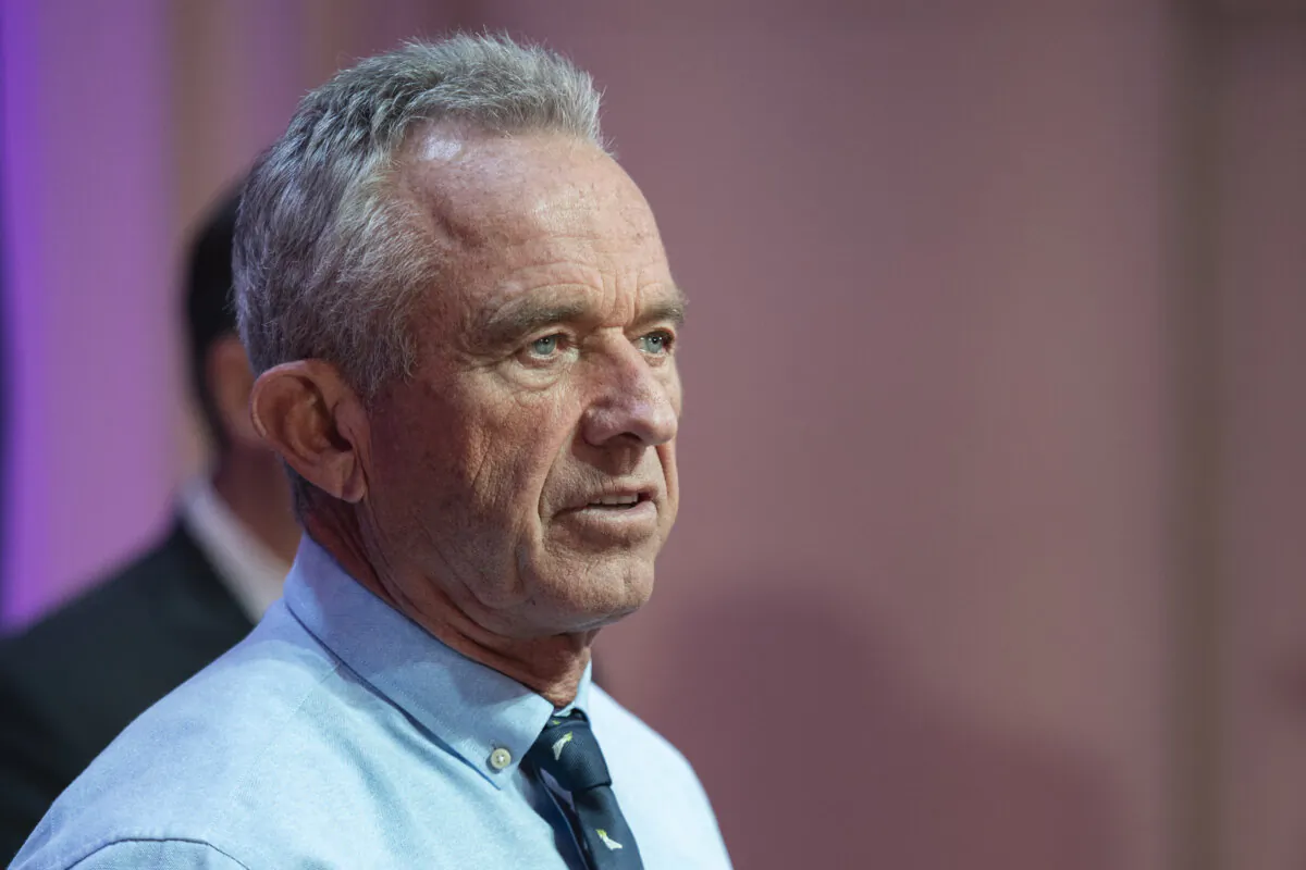 Robert F. Kennedy Jr. holds a voter rally in Grand Rapids, Mich., on Feb. 10, 2024. (Mitch Ranger for The Epoch Times)