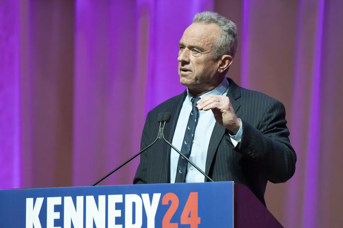 Robert F. Kennedy Jr. holds a voter rally in Grand Rapids, Mich., on Feb. 10, 2024. (Mitch Ranger/The Epoch Times)