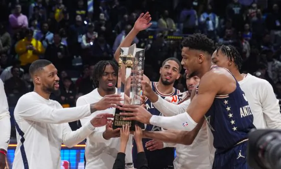 Points Records Fall at the All-Star Game, With the East Beating the West 211–186