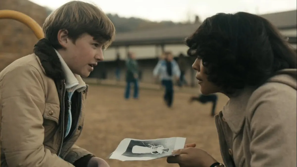 Mike Ardoin (Corbin Pitts) and Amelia Reardon (Carmen Ejogo), in “True Detective.” (HBO) 