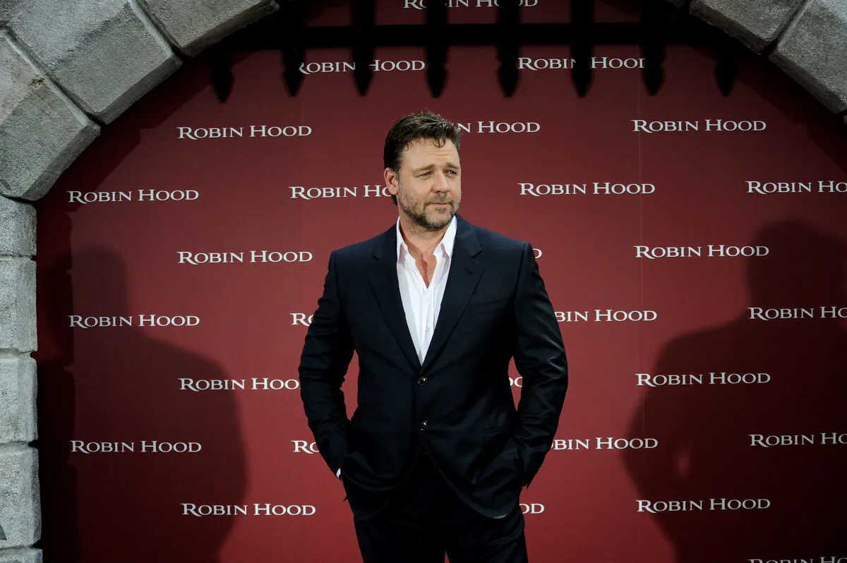 Actor Russell Crowe attends "Robin Hood" photocall at the Villamagna Hotel in Madrid, Spain, on April 28, 2010. (Carlos Alvarez/Getty Images)