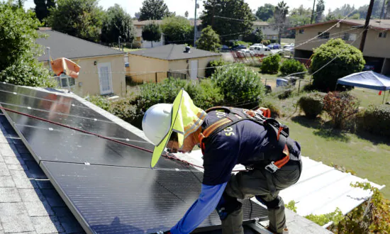 California Bill Would Repeal Rules That Take the Shine off Rooftop Solar
