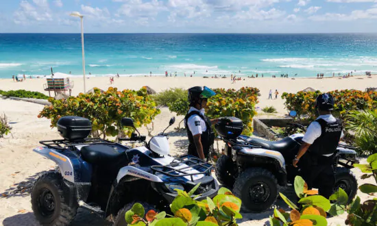 5 Argentines, One Mexican Die in Highway Accident Near Beach Resort on Mexico’s Caribbean Coast