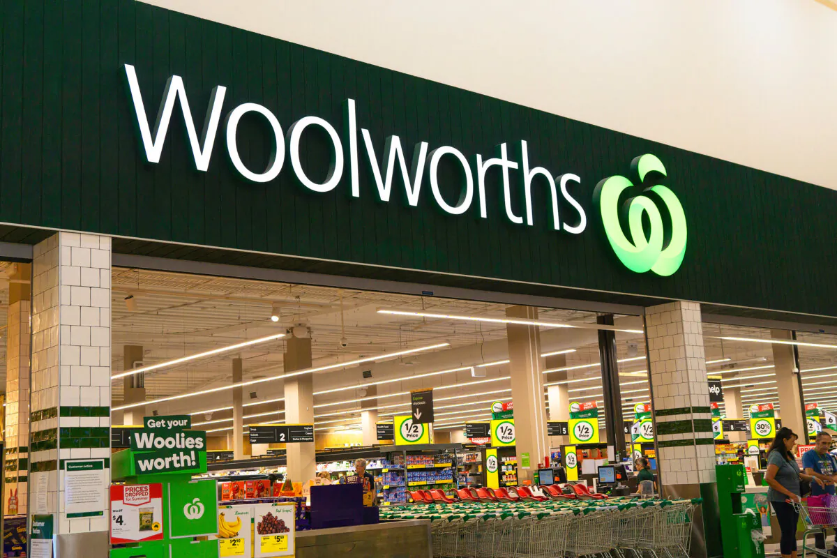 A Woolworths store in Perth, Australia on Jan. 24, 2024. (Wade Zhong/The Epoch Times)