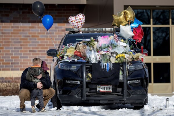 id5590952-memorial-police.jpg