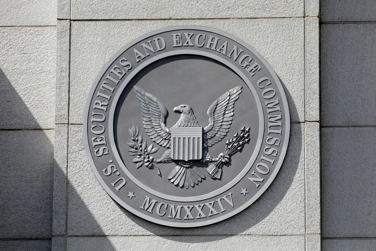 The seal of the U.S. Securities and Exchange Commission (SEC) is seen at their headquarters in Washington, on May 12, 2021. (Andrew Kelly/Reuters)
