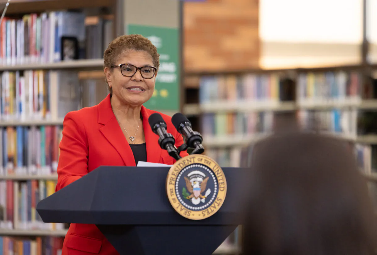 Los Angeles Mayor Karen Bass speaks in Culver City, Calif., on Feb. 21, 2024. (John Fredricks/The Epoch Times)