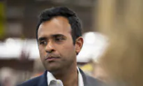 Vivek Ramaswamy Calls for ‘Libertarian-Nationalist Alliance’