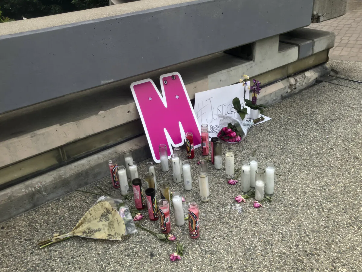 A street-side memorial for Maleesa Mooney, who was killed in her apartment, is displayed in downtown Los Angeles on Sept. 20, 2023. (John Antczak/AP Photo)