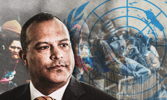 Former Panama Border Chief: UN Is Behind the Chaos at US–Mexico Border