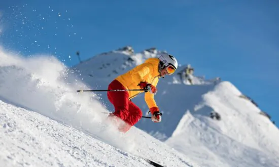 Ski Etiquette 101: Good Manners on the Slopes