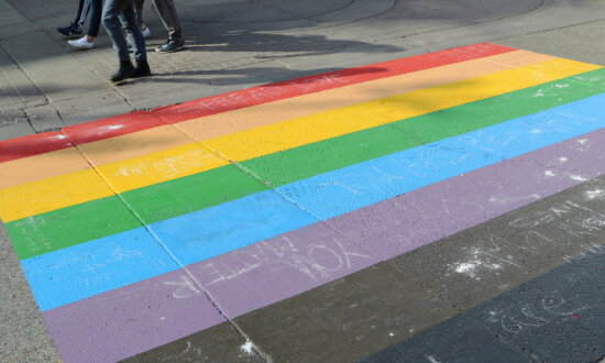 Residents of Alberta Town Vote to Keep Public Spaces Neutral, Remove Rainbow Flags, Crosswalks