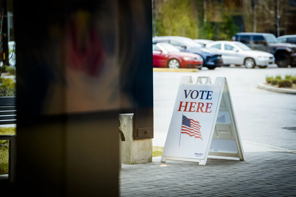 An early voting site ahead of the Republican primary election at Wando Mount Pleasant Library in Mount Pleasant, S.C., on Feb. 17, 2024. (Madalina Vasiliu/The Epoch Times)
