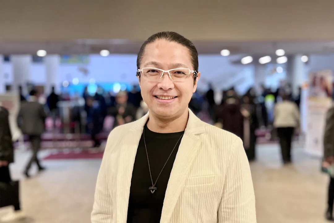 Matsuoka Koji at the Shen Yun Performing Arts performance at Fukuoka Sunpalace Hall on Feb. 15, 2024. (Ryuhei Terada/The Epoch Times) 
