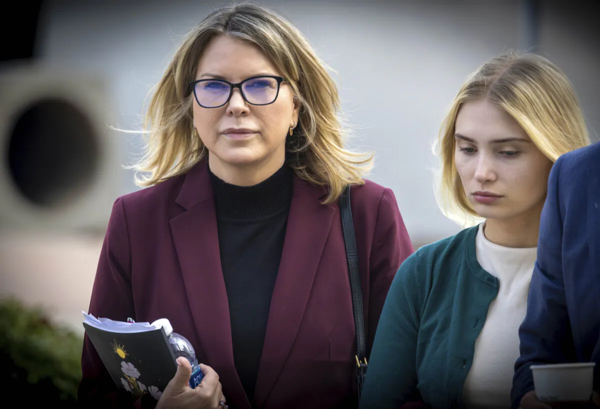 Rebecca Grossman, left, and her daughter head to Van Nuys Courthouse in Los Angeles, on Feb. 14, 2024. (Irfan Khan/Los Angeles Times via AP)