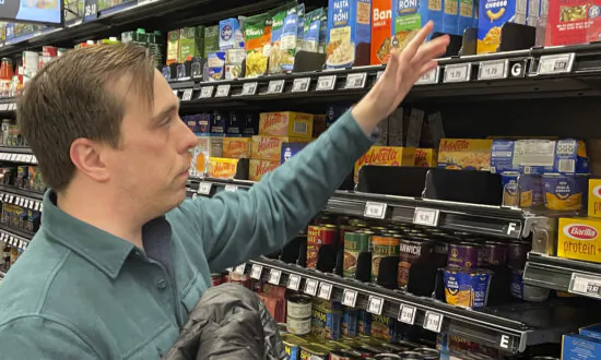 US Consumer Sentiment Falls to 6-Month Low | Business Matters Full Broadcast (May 10)