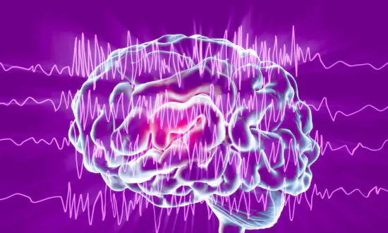 Simple Light and Sound Therapy Shows Promise for Treating Chemo-Related Brain Fog