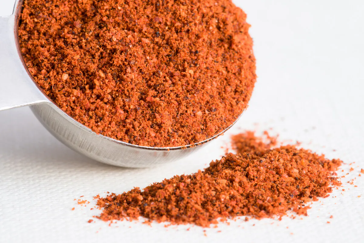 Ground chipotle powder adds a spicy and smoky flavor to burgers. The powder can also spice up many other foods—salad dressings, vegetables, potatoes, rice, and other meats. (Dreamstime/TNS)
