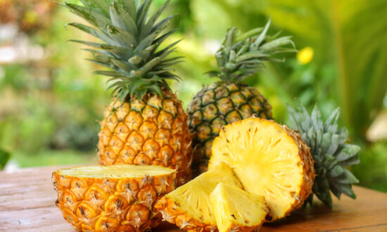 Pineapple–Aids in Digestion, Arthritis Pain, and Healing Sports Injuries