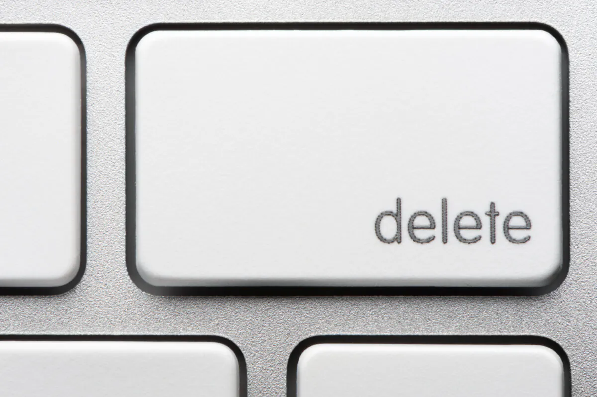 Mary Hunt's favorite and least favorite key—the delete button. (EHStockphoto/Shutterstock)