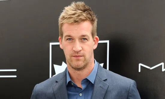 ‘Star Trek: Discovery’ Actor Kenneth Mitchell Dies at 49