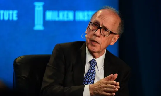 Economist Stephen Roach Declares ‘Hong Kong is Over’
