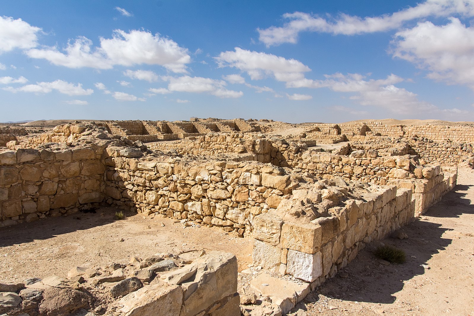 Roman soldiers, ruins, ancient rome