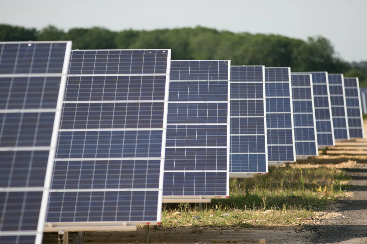 Solar panels at Kencot solar farm in Lechlade, Oxfordshire, England, on July 3, 2015. (Daniel Leal-Olivas/PA)
