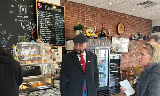 Connecticut City Residents Head to 4th Mayoral Election Amid Allegations of Vote Fraud