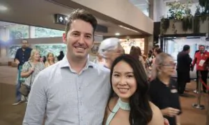 ‘Phenomenal’ and ‘Electrifying’: Corporate Accountant Likens Shen Yun to a Long-Lost Friend