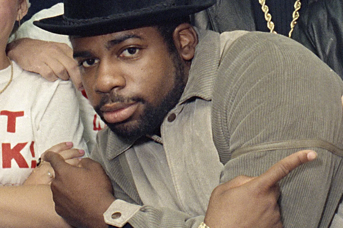 Run-D.M.C.'s Jason Mizell, Jam-Master Jay, poses at New York's Madison Square Garden in New York on Oct. 7, 1986. (G. Paul Burnett/AP Photo)
